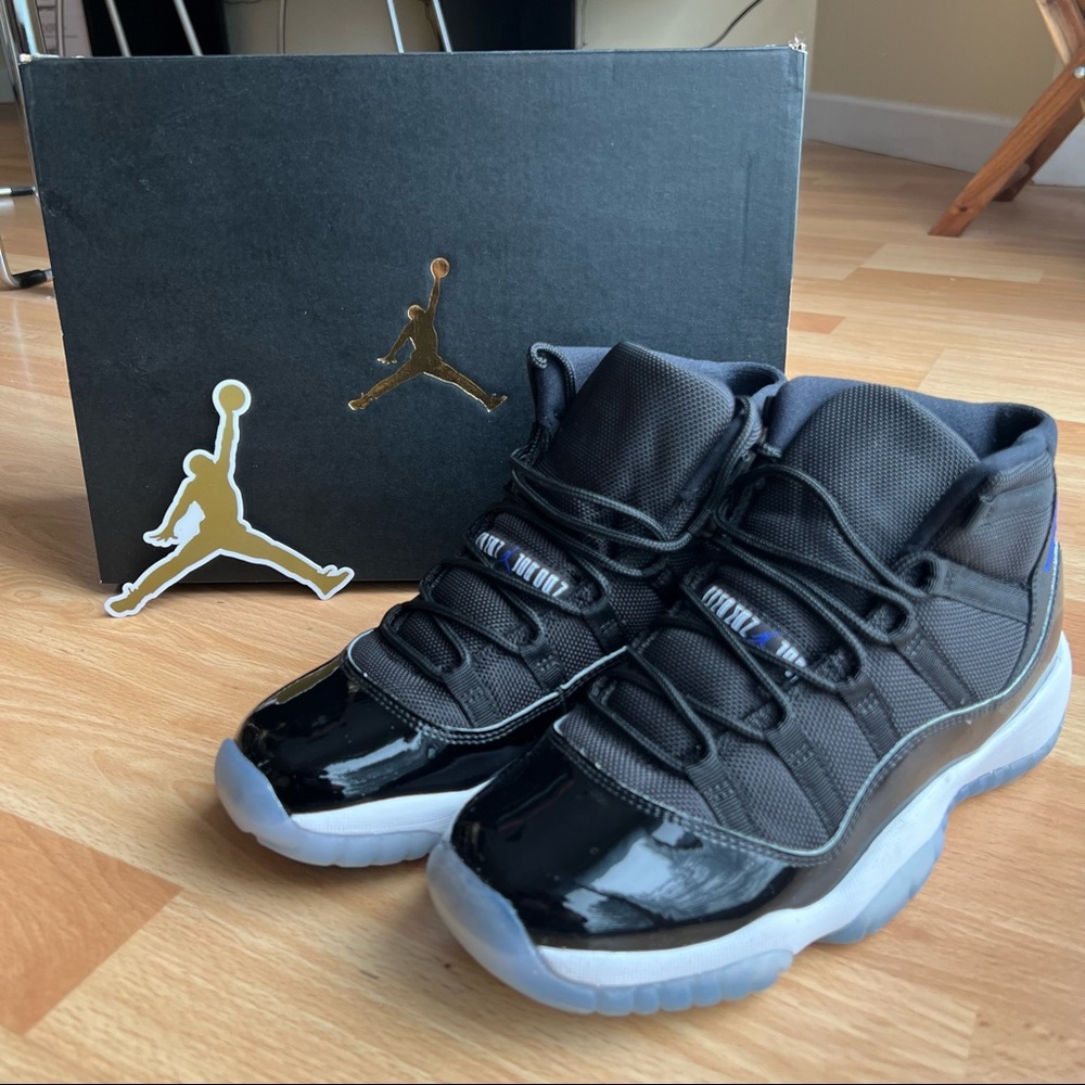 Authentic Air Jordan Retro 11 Space Jam (2016 Release) Size EUR 38.5